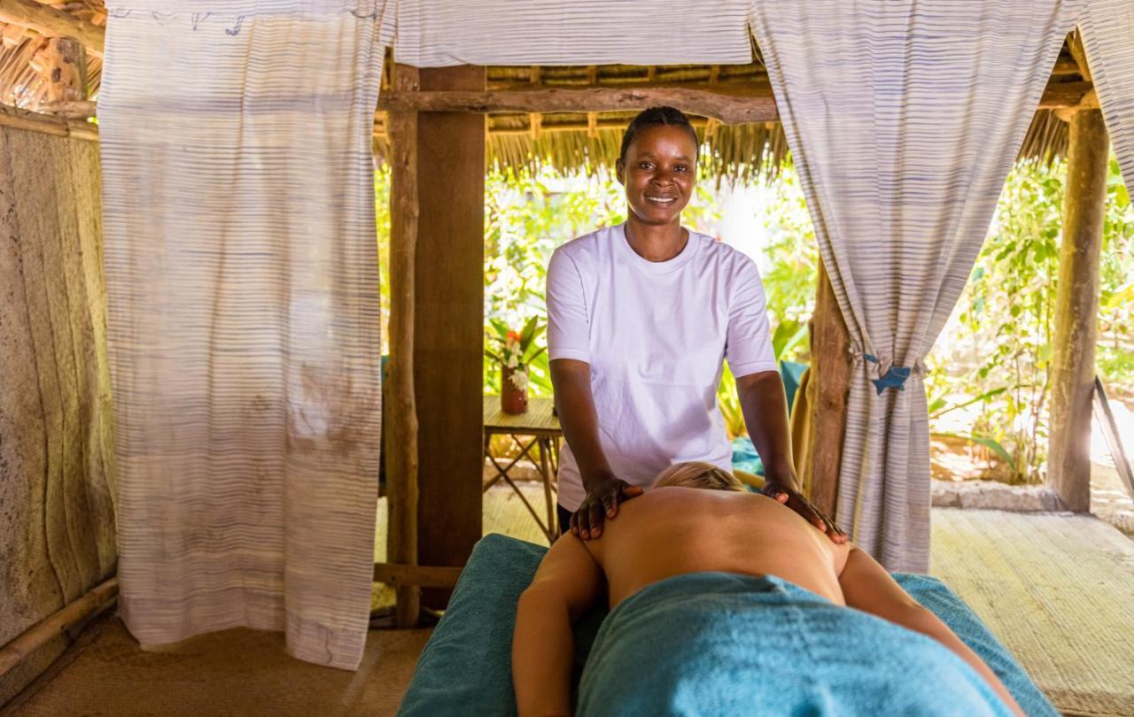 Mvuvi Boutique Resort Kiwengwa  Buitenkant foto