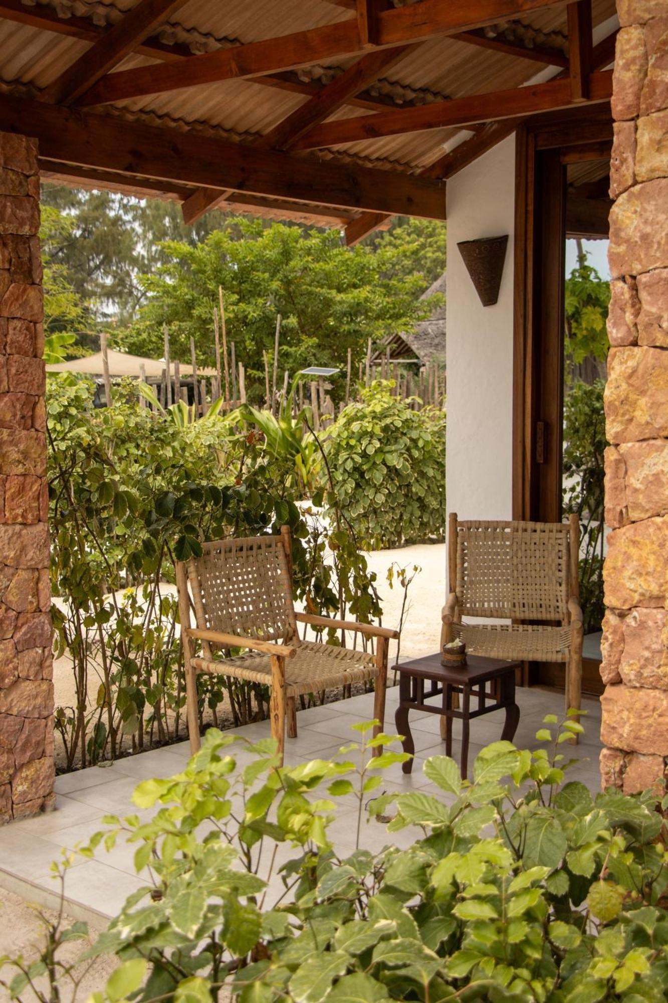 Mvuvi Boutique Resort Kiwengwa  Kamer foto